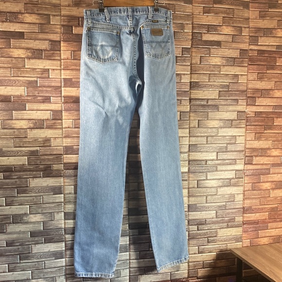 Men's Pre Owned George Strait Cowboy Cut Wrangler Light Blue Jeans - Picture 3 of 13